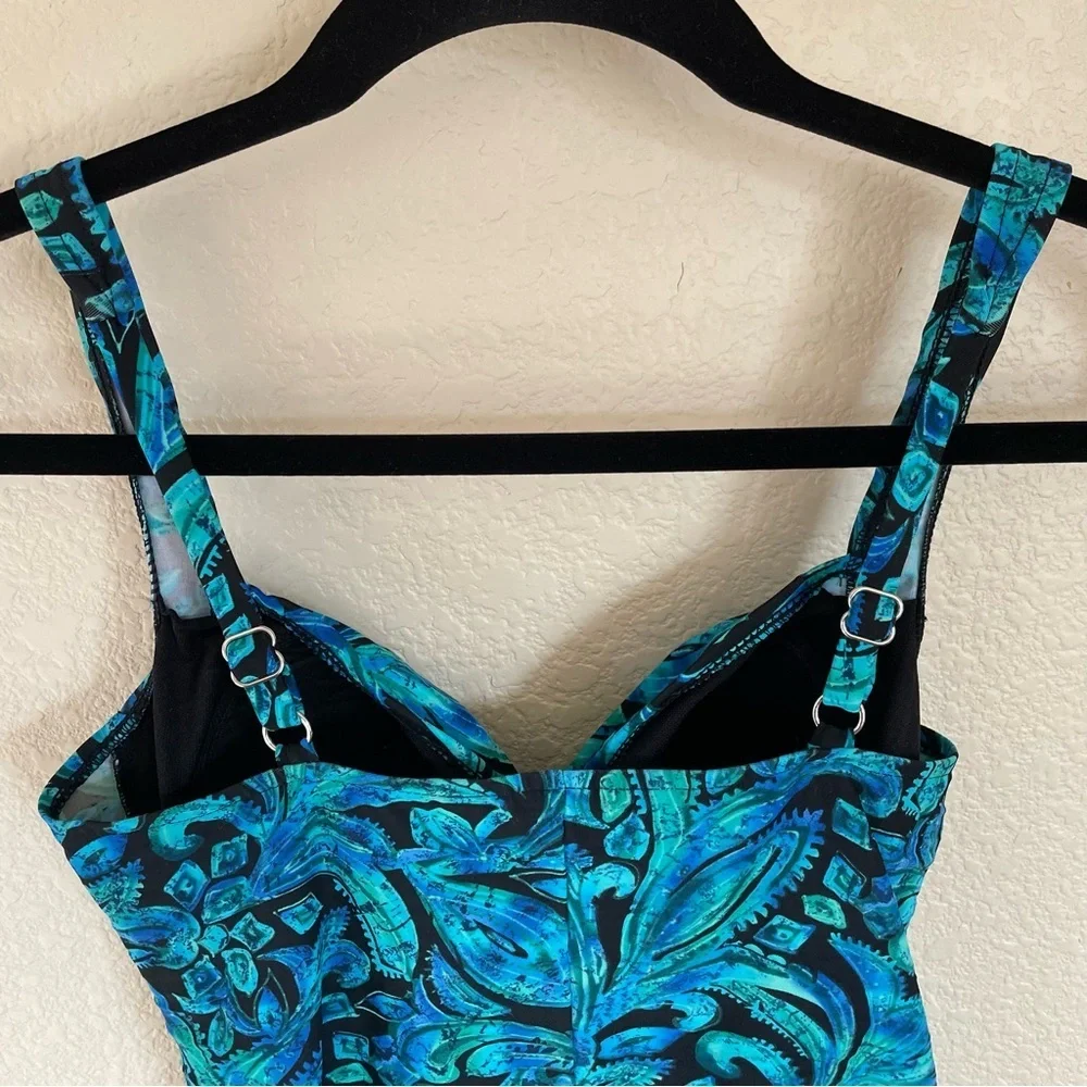 Miraclesuit One Piece Swimsuit Bathing Suit 10 Paisley Beach Swimwear Vacation